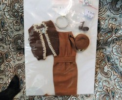 937 1962 - 63 BARBIE DOLL SORORITY MEETING DRESS, VEST, HAT, NECKLACE, BROWN MULES, EARRINGS, COMPLETE